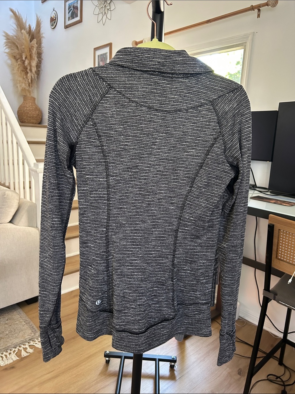 Lululemon Quarter Zip. Size 6. PTP 16.5” - Picture 2 of 4